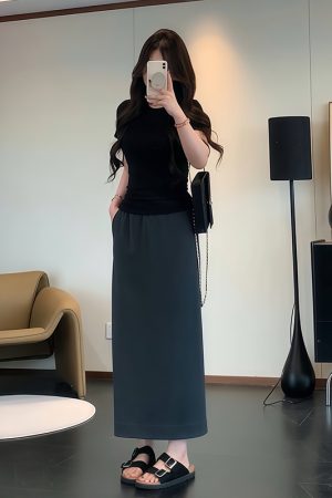 Plus-Size Women's Black High-Waisted Summer Skirt - Flattering Draped Long Design with Slit for Curvy Figures