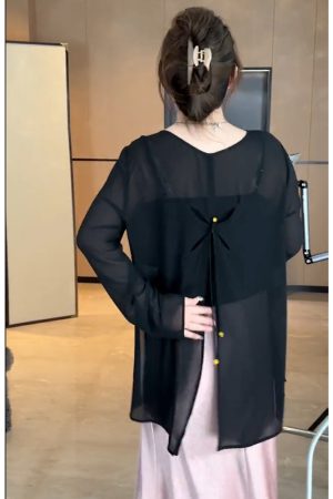 Plus-Size Women's Butterfly Hollow Back Top and Satin Fishtail Skirt Set - Sun-Protective Summer Fashion