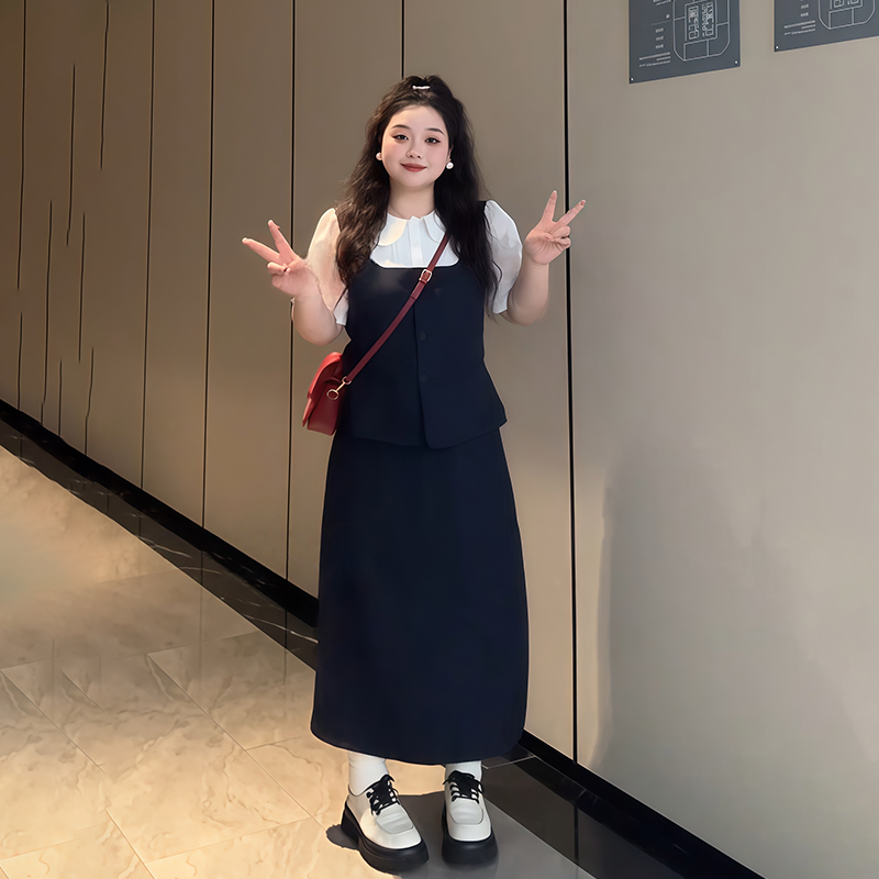 Plus-Size Women's College Style Fake Two-Piece Shirt and Half Skirt Summer Fashion Set for a Flattering Look Plus-Size Women's College Style Fake Two-Piece Shirt and Half Skirt Summer Fashion Set for a Flattering Look