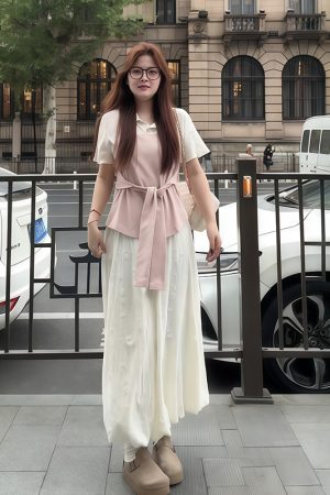 Plus-Size Women's Faux Two-Piece Spliced Top and Flower Bud Skirt Set - Elegant Slim-Fit Summer Fashion