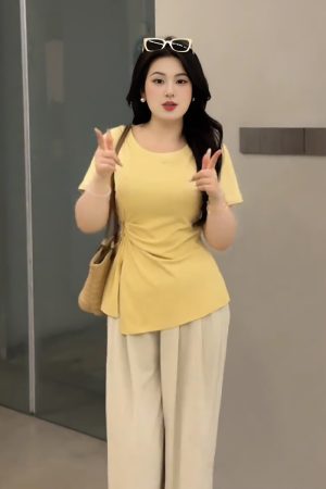 Plus-Size Women's French Design Summer Short-Sleeve T-Shirt, Unique Irregular Cut, Tummy-Covering Split Top for Curvy Styles