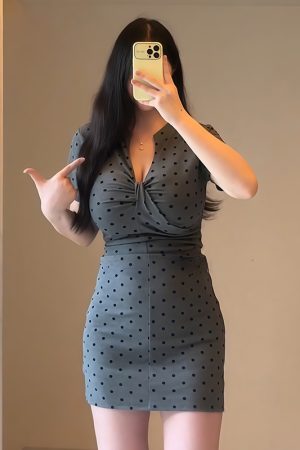 Plus-Size Women's French-Style High-End Polka Dot Bodycon Dress for Summer, Slim Fit Short Skirt, Chic and Trendy