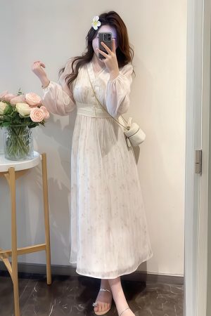 Plus-Size Women's French Vintage Lace Floral Dress - Spring Style, Waist-Cinching & Flattering for Curvy Women, Boho Chic