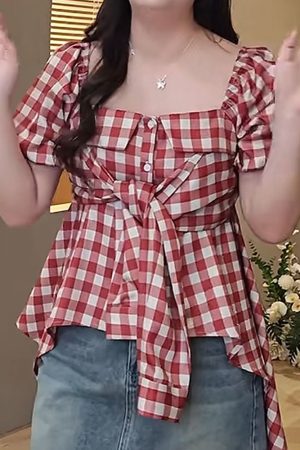 Plus Size Women's Irregular Hem Plaid Shirt - Slimming Youthful Blouse for a Unique 90s Inspired Outfit