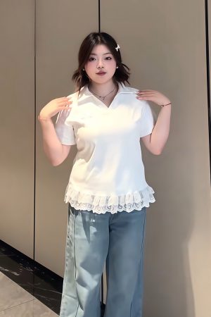 Plus-Size Women's Lace Patchwork Bow Short-Sleeve T-Shirt - Summer Sweet Slimming Lapel Top for Curvy Girls
