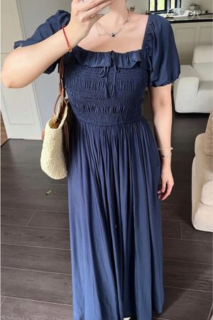 Plus-Size Women's Long Summer Dress with Slimming Effect, French Style Square Neck and Puff Sleeves, Elegant Curvy Fashion