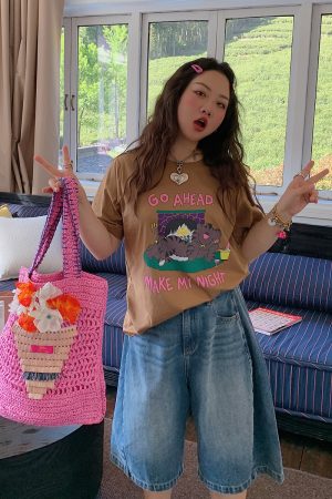 Plus Size Women's Loose Denim Shorts - Summer 2025 Slimming Five-Point Style for Casual Y2K Vibe