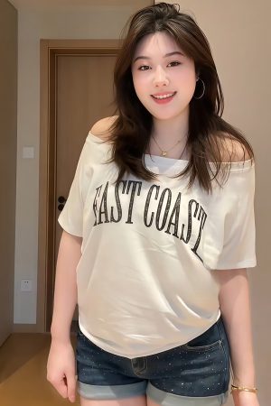 Plus-Size Women's Retro Letter Print Short-Sleeve T-Shirt - 2025 Summer Slanted Shoulder Top for Curvy Fashionistas