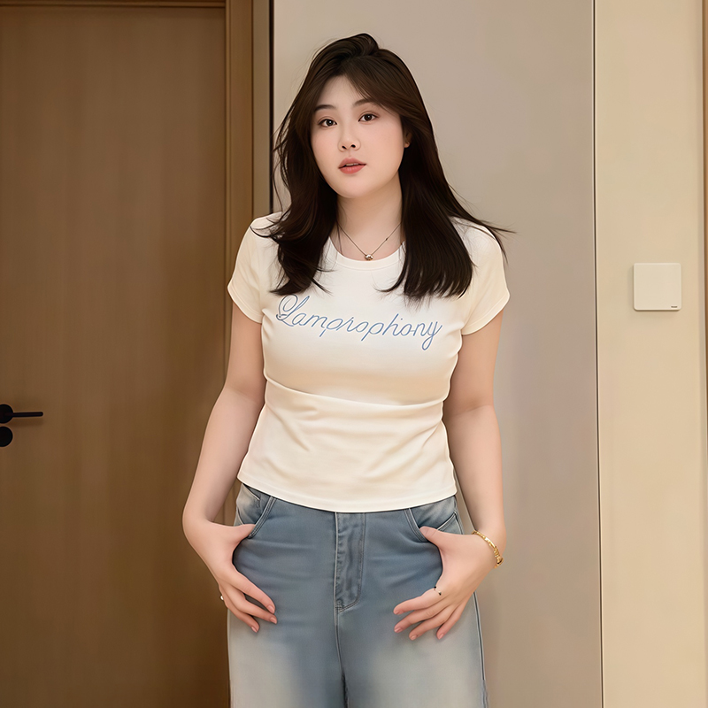 Plus-Size Women's Rhinestone Letter Cropped T-Shirt, American Style Slim Fit Short Sleeve Top for Summer Casual Wear Plus-Size Women's Rhinestone Letter Cropped T-Shirt, American Style Slim Fit Short Sleeve Top for Summer Casual Wear