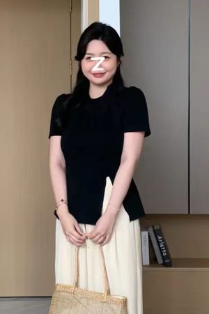 Plus-Size Women's Short Sleeve Irregular Split T-Shirt - Trendy Summer Top for Curvy Figures