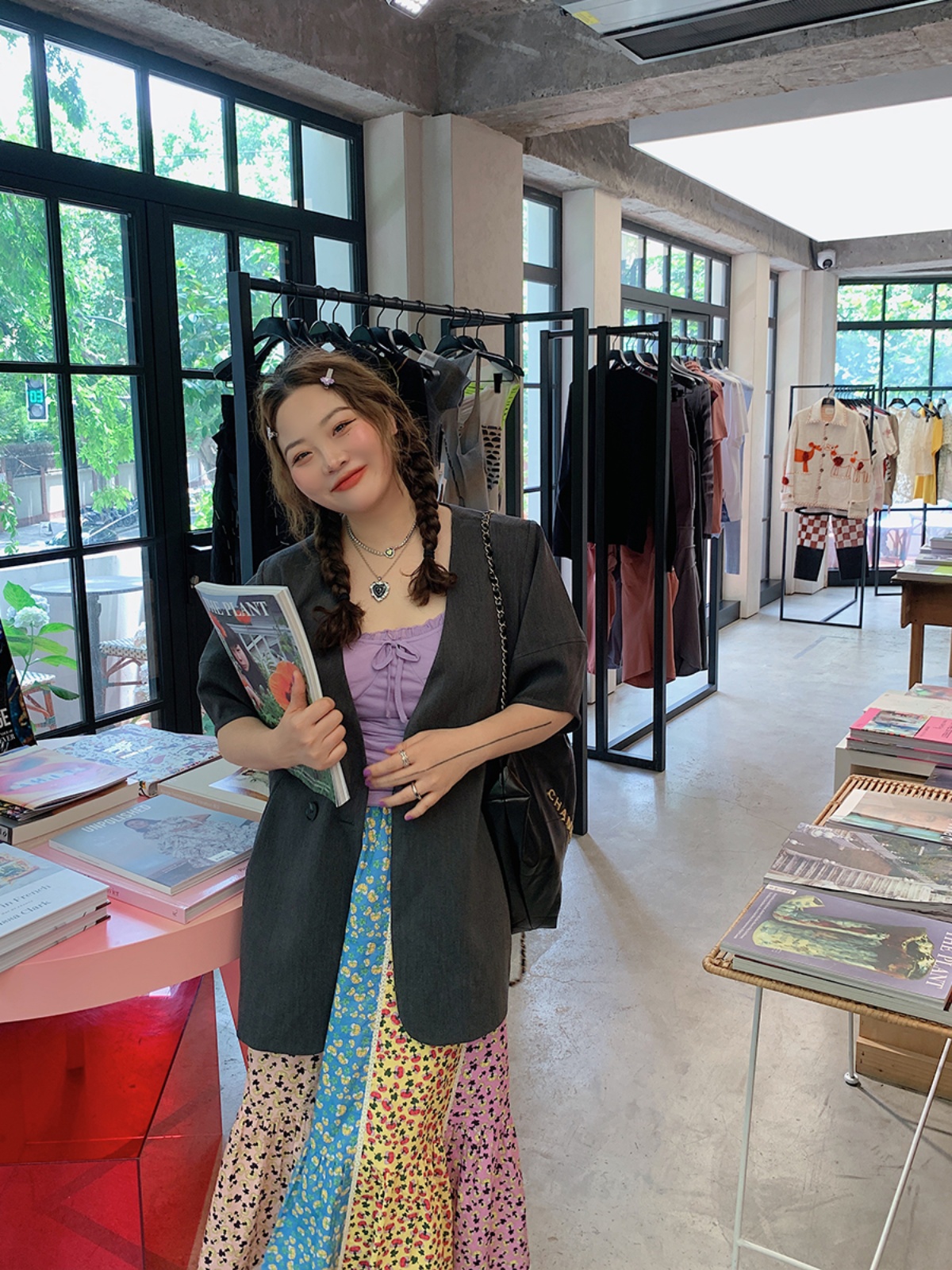 Plus-Size Women's Short-Sleeved Blazer, No Collar, Thin Summer Suit Jacket in Gray - High-End Quality Fashion Outerwear Plus-Size Women's Short-Sleeved Blazer, No Collar, Thin Summer Suit Jacket in Gray - High-End Quality Fashion Outerwear