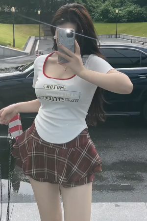 Plus-Size Women's Slim Fit Summer T-Shirt, Versatile Short Sleeve Top for Curvy Girls, American Hot Girl Style