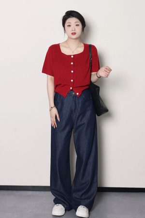 Plus Size Women's Summer Short Sleeve Ice Silk Knitted Top - Flattering Square Neck French Style Blouse for Curvy Figures