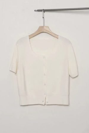 Plus Size Women's Summer Short Sleeve Ice Silk Knitted Top - Flattering Square Neck French Style Blouse for Curvy Figures