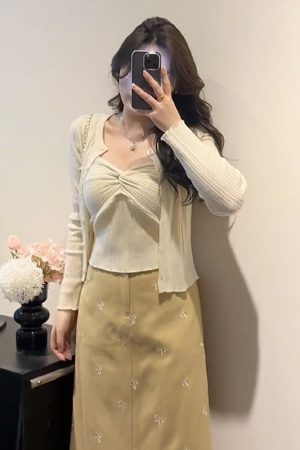 Plus Size Women's Vintage Knitted Vest Top and Slim-Fit Long Sleeve Cardigan Set for Spring and Autumn Fashion