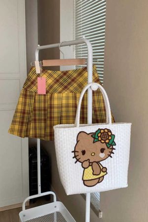 Plus Size Yellow Checkered Pleated Skirt for Women, High-Waisted A-Line Design, Summer College Style, Short Skirt for Petite Fashion