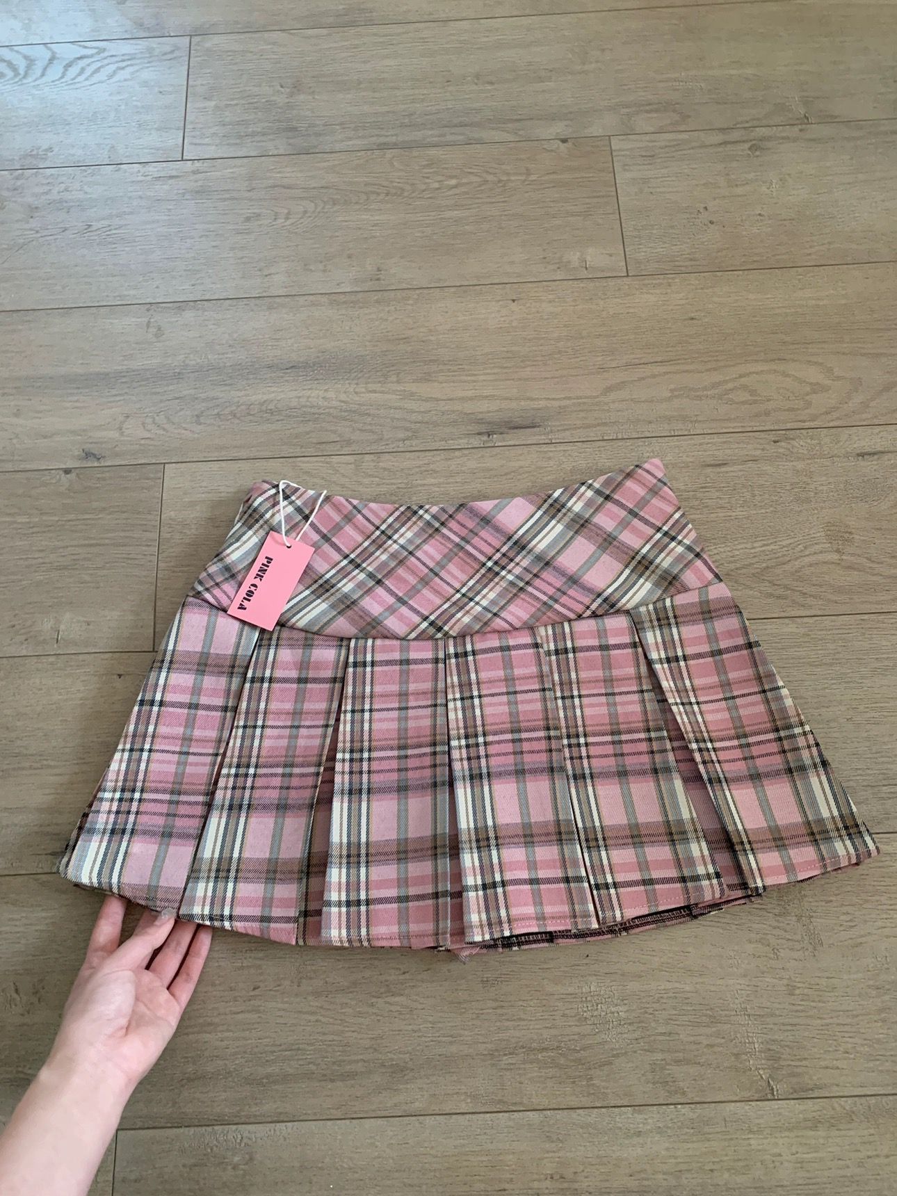 Plus Size Yellow Checkered Pleated Skirt for Women, High-Waisted A-Line Design, Summer College Style, Short Skirt for Petite Fashion Plus Size Yellow Checkered Pleated Skirt for Women, High-Waisted A-Line Design, Summer College Style, Short Skirt for Petite Fashion