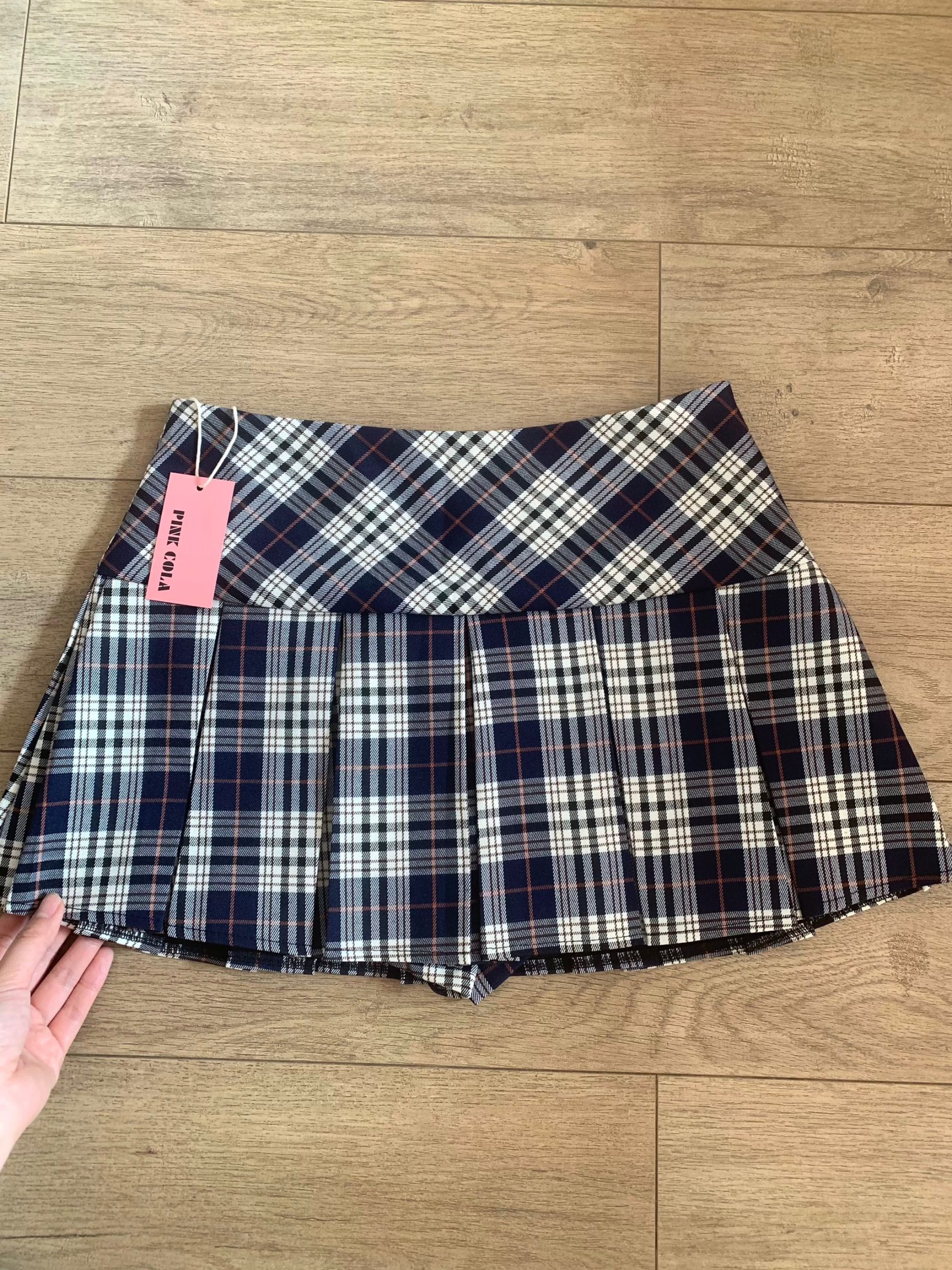 Plus Size Yellow Checkered Pleated Skirt for Women, High-Waisted A-Line Design, Summer College Style, Short Skirt for Petite Fashion Plus Size Yellow Checkered Pleated Skirt for Women, High-Waisted A-Line Design, Summer College Style, Short Skirt for Petite Fashion