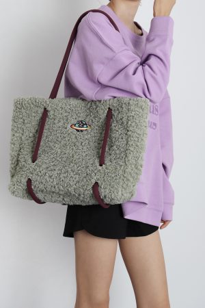 Plush Tote Bag for Women - 2023 Autumn Winter Minimalist Niche Design, Large Capacity High-End Feel Handbag