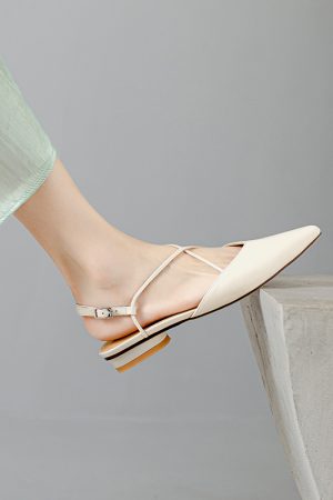 Pointed Cross-Strap Closed-Toe Flat Sandals for Women – Genuine Leather Outdoor Summer Footwear 2024, French Style