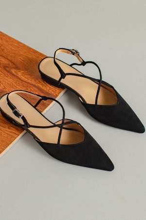 Pointed Cross-Strap Closed-Toe Flat Sandals for Women – Genuine Leather Outdoor Summer Footwear 2024, French Style