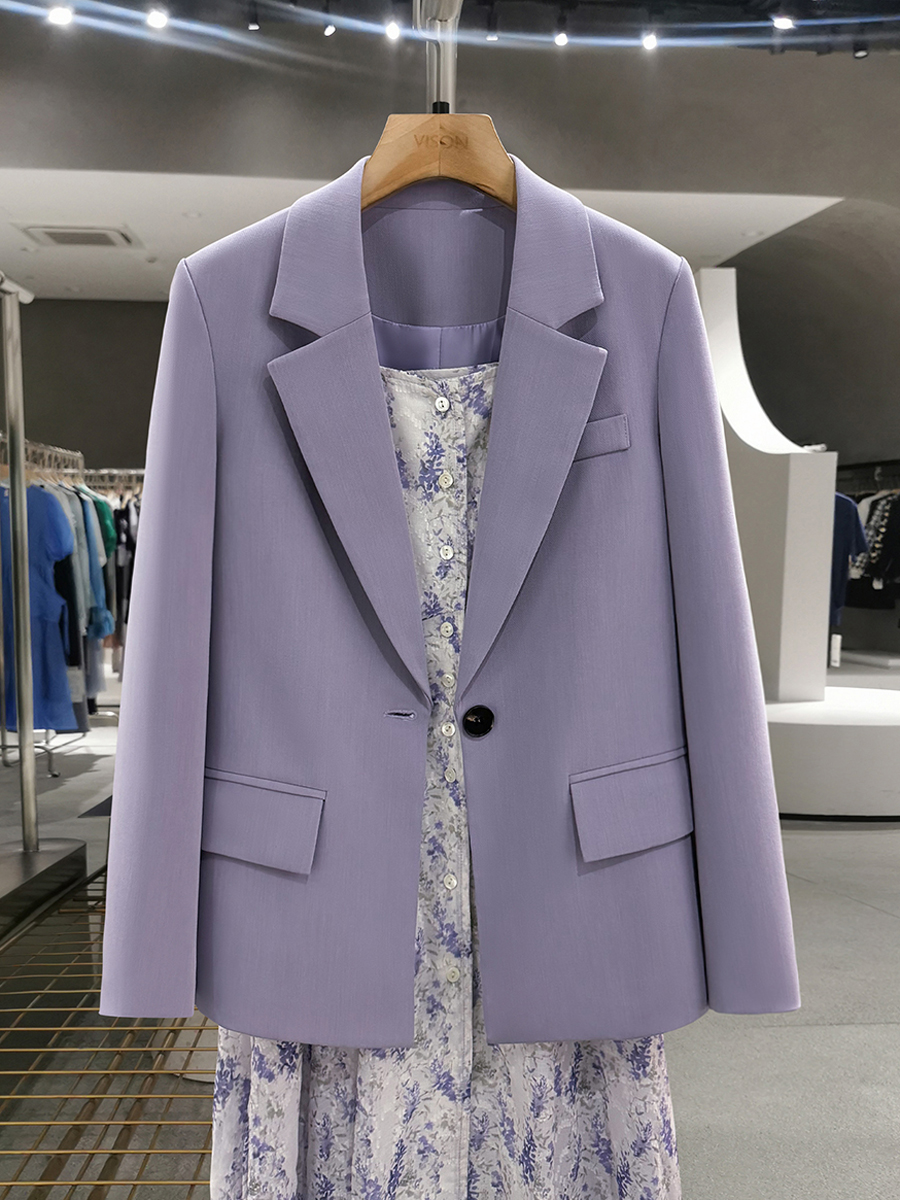 Purple French-Style Women's Blazer - Textured Suit Jacket for Spring & Autumn - Gentle Socialite Look - Age-Reducing Fashion 2025 Purple French-Style Women's Blazer - Textured Suit Jacket for Spring & Autumn - Gentle Socialite Look - Age-Reducing Fashion 2025