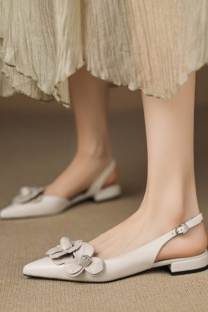 Purple Rose Genuine Leather Pointed Flower Sandals for Women, Summer Low-Heeled Closed-Toe Footwear, Versatile Floral Design