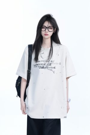 Red Ink Splash Design Short-Sleeve T-Shirt for Women - Trendy Summer Heavyweight Loose Fit, Casual Style