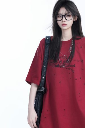 Red Ink Splash Design Short-Sleeve T-Shirt for Women - Trendy Summer Heavyweight Loose Fit, Casual Style