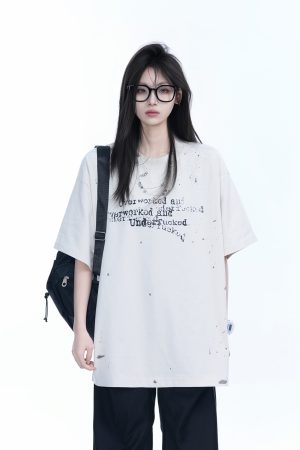 Red Ink Splash Design Short-Sleeve T-Shirt for Women - Trendy Summer Heavyweight Loose Fit, Casual Style