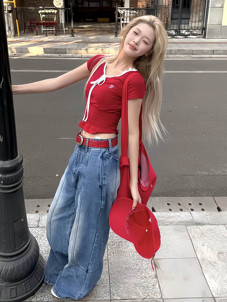 Red Lace V-Neck Short Sleeve Slim Fit Cropped T-Shirt for Summer - Unique Design for Spicy Girl Style Red Lace V-Neck Short Sleeve Slim Fit Cropped T-Shirt for Summer - Unique Design for Spicy Girl Style