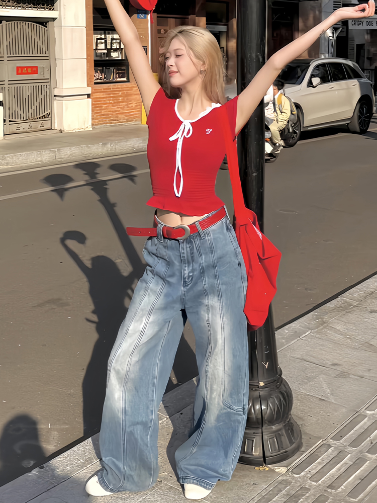 Red Lace V-Neck Short Sleeve Slim Fit Cropped T-Shirt for Summer - Unique Design for Spicy Girl Style Red Lace V-Neck Short Sleeve Slim Fit Cropped T-Shirt for Summer - Unique Design for Spicy Girl Style