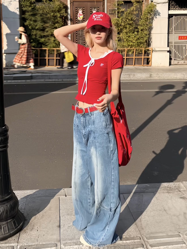Red Lace V-Neck Short Sleeve Slim Fit Cropped T-Shirt for Summer - Unique Design for Spicy Girl Style Red Lace V-Neck Short Sleeve Slim Fit Cropped T-Shirt for Summer - Unique Design for Spicy Girl Style