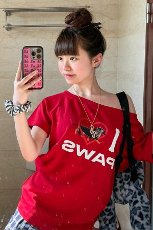 Red Off-Shoulder Short Sleeve Women's Summer T-Shirt with Sausage Dog Print - Casual Loose Fit Sexy American Style Top