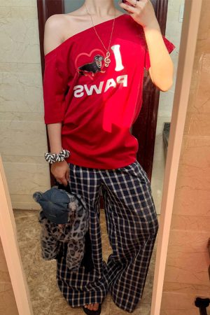 Red Off-Shoulder Short Sleeve Women's Summer T-Shirt with Sausage Dog Print - Casual Loose Fit Sexy American Style Top