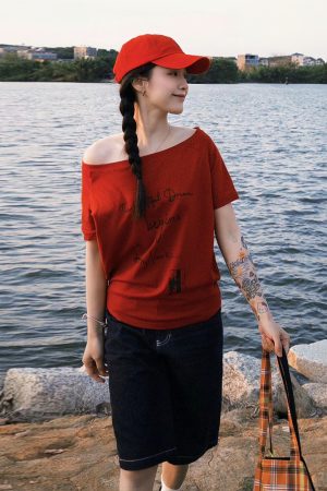 Red One-Shoulder Short Sleeve Women's Summer Letter Print Casual T-Shirt - Stylish Slanted Shoulder Top for Hot Girl Vibes