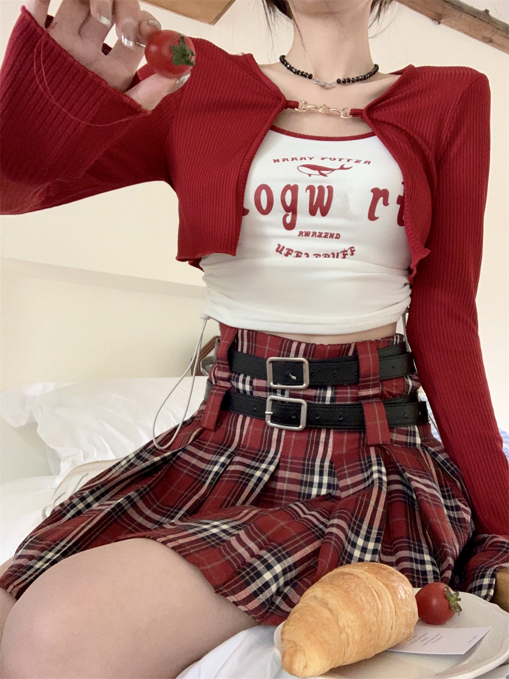 Red Plaid Pleated A-Line Skirt for Women, American Retro College Style, Slimming Anti-Exposure JK Short Skirt, Y2K Fashion Red Plaid Pleated A-Line Skirt for Women, American Retro College Style, Slimming Anti-Exposure JK Short Skirt, Y2K Fashion
