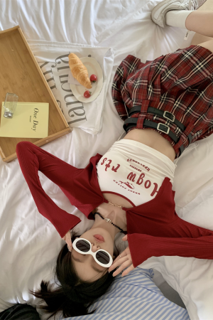 Red Plaid Pleated A-Line Skirt for Women, American Retro College Style, Slimming Anti-Exposure JK Short Skirt, Y2K Fashion