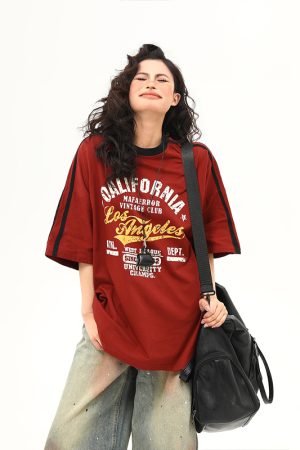 Red Retro Letter Print Short Sleeve T-Shirt for Women - Summer College Style, High-End Feel, Casual American Fashion