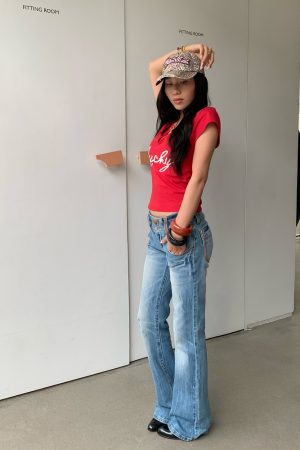 Red U-Shaped V-Neck Lucky Baby Tee - Jennie Style, Slightly Loose Fit, Metaphysical Design, Trendy Y2K Aesthetic