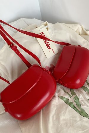 Red Vintage Saddle Handbag for Women - Minimalist Summer Crossbody Phone Bag - Small Shoulder Bag 2023