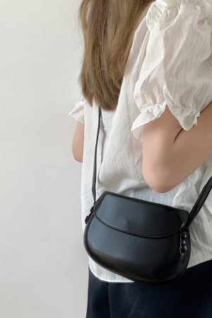 Red Vintage Saddle Handbag for Women - Minimalist Summer Crossbody Phone Bag - Small Shoulder Bag 2023