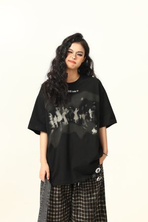 Retro Alien Print Short-Sleeve T-Shirt for Men and Women, Loose Fit Summer Top, Vintage 90s Style, Unisex Fashion Tee