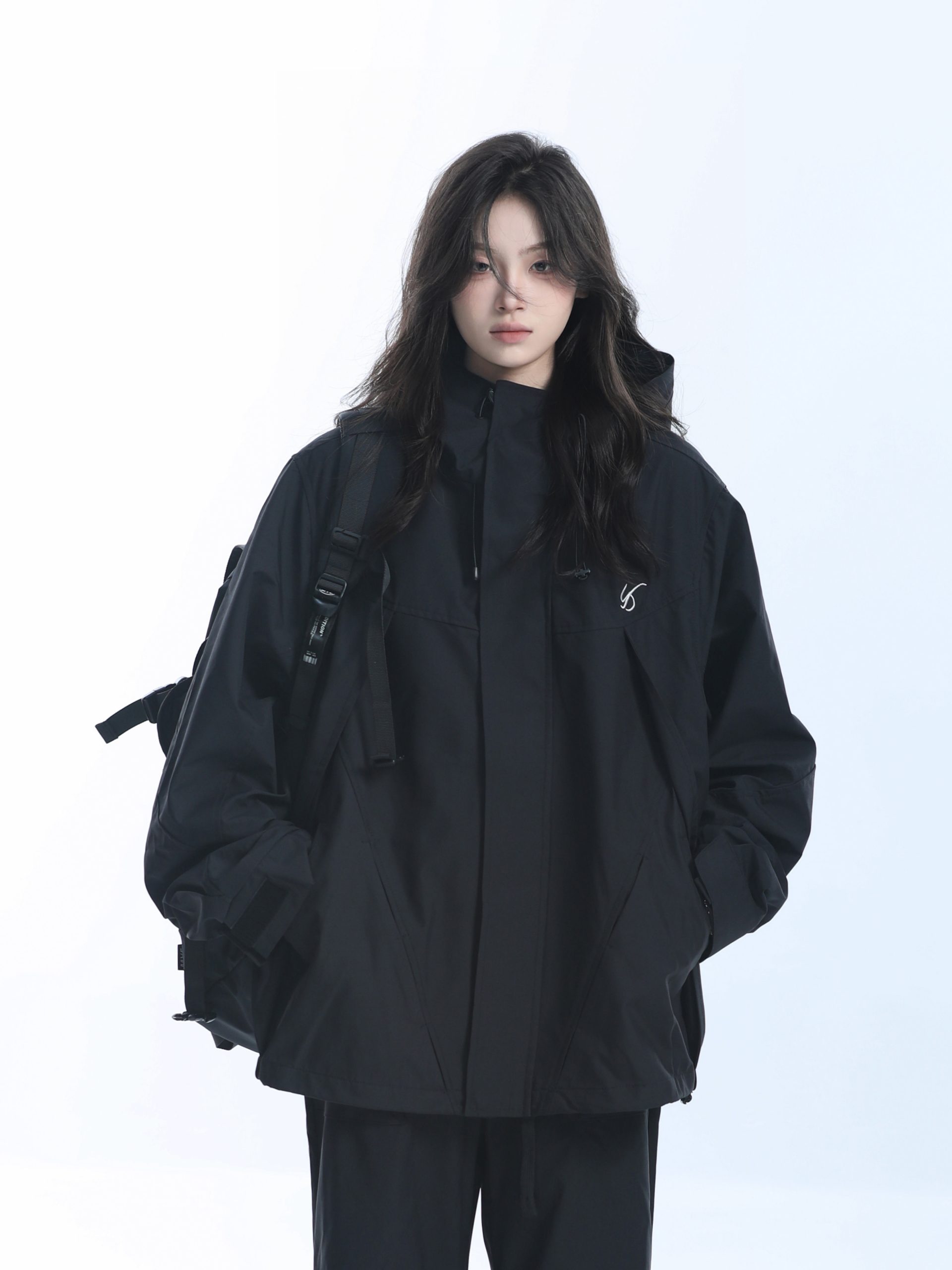 Retro American High-Neck Windbreaker Jacket for Women - Loose Waterproof Windproof Outdoor Black Jacket Retro American High-Neck Windbreaker Jacket for Women - Loose Waterproof Windproof Outdoor Black Jacket