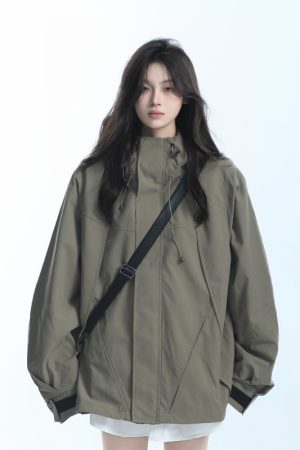 Retro American High-Neck Windbreaker Jacket for Women - Loose Waterproof Windproof Outdoor Black Jacket