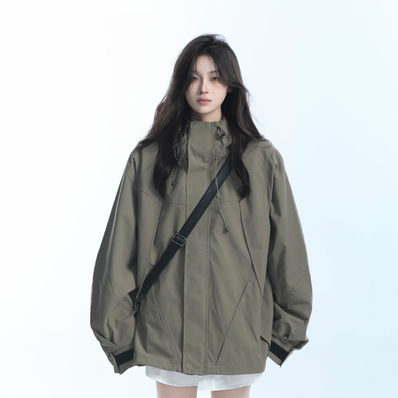 Retro American High-Neck Windbreaker Jacket for Women - Loose Waterproof Windproof Outdoor Black Jacket Retro American High-Neck Windbreaker Jacket for Women - Loose Waterproof Windproof Outdoor Black Jacket