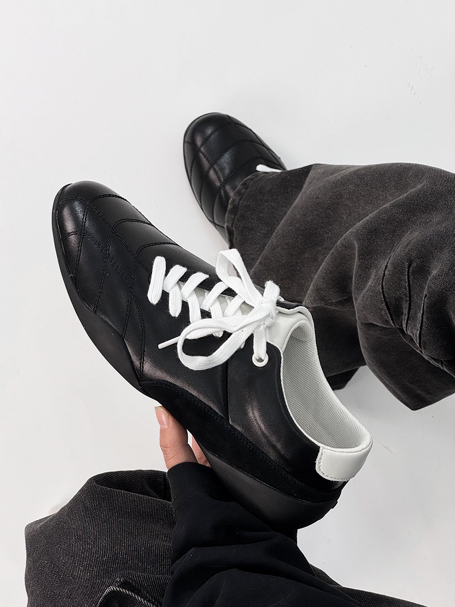 Retro American-Style Leather Derby Shoes for Men and Women, Thin-Soled Sporty Commuting Footwear, Trendy Ballet-Inspired Design Retro American-Style Leather Derby Shoes for Men and Women, Thin-Soled Sporty Commuting Footwear, Trendy Ballet-Inspired Design