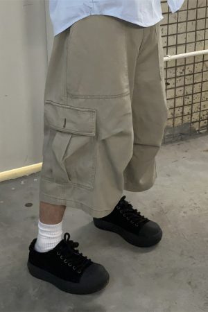 Retro American-Style Loose Wide-Leg Cargo Pants with Large Pockets for Men and Women - Summer Casual Functional Shorts