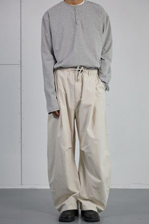 Retro American Style Wide-Leg Cargo Pants for Men - Draped Loose Fit Casual Trousers, Versatile Curved Blade Design