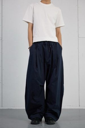 Retro American Style Wide-Leg Cargo Pants for Men - Draped Loose Fit Casual Trousers, Versatile Curved Blade Design